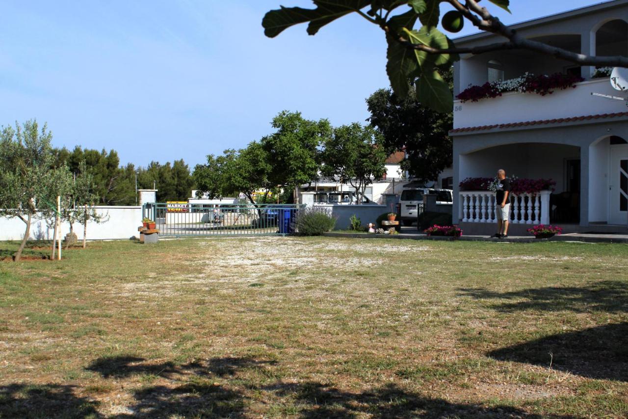 Apartments With A Parking Space Seline, Paklenica - 6603 Starigrad Paklenica Buitenkant foto